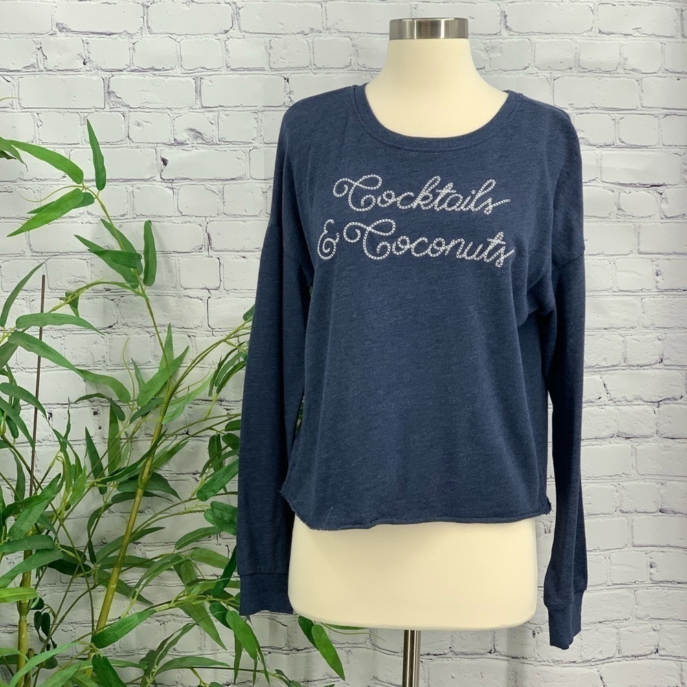 🎉Zoe + Liv Navy Blue Long Sleeve Graphic Top🎉